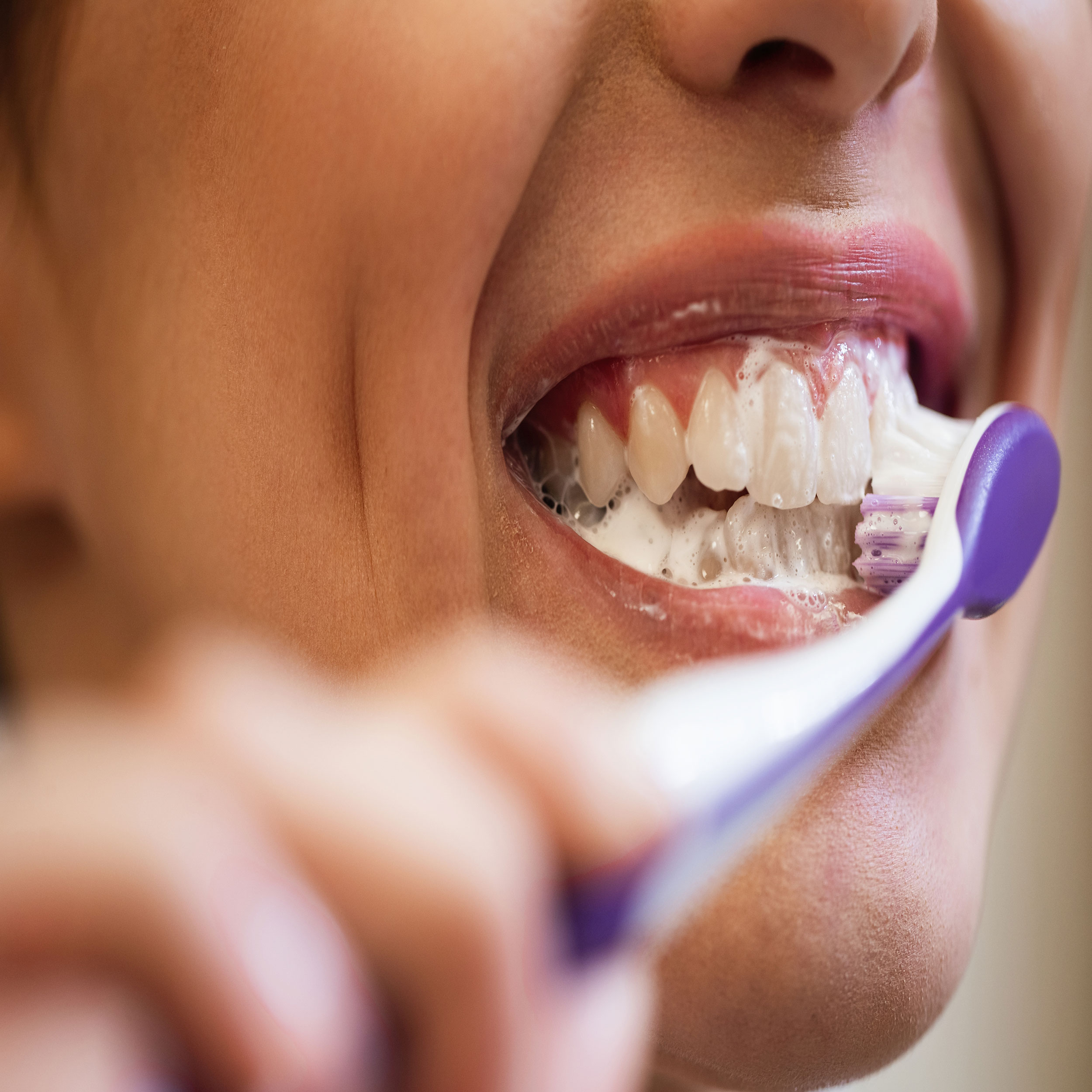 رعایت بهداشت دهان و دندان از موارد مهم جهت پیشگیری از پوسیدگی دندان است.